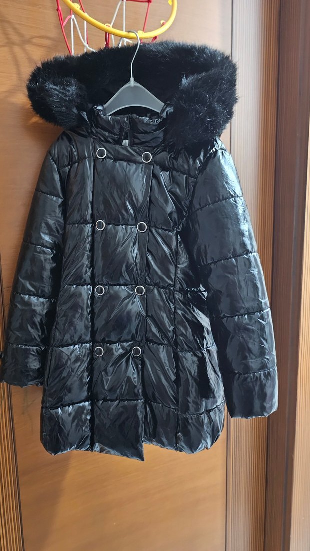 Siyah Kürklü Kadın Kışlık Mont - Görsel 4