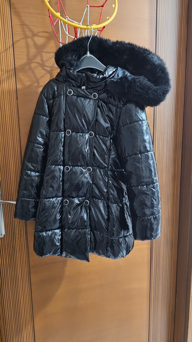 Siyah Kürklü Kadın Kışlık Mont - Görsel 2