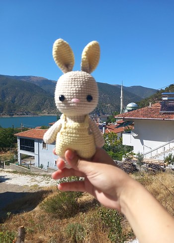 Pastel Sarı Amigurumi Tavşan Oyuncak