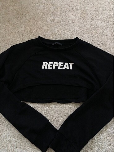 Kısa crop sweat