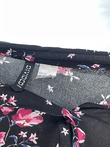 34 Beden çeşitli Renk H&M Gömlek %70 İndirimli.