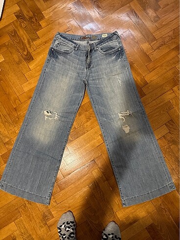 Bayan jean