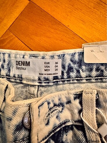 Bershka Yeni kot pantolon etiketli