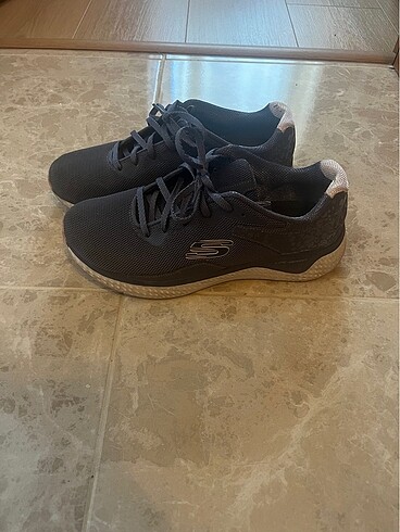 38 Beden mor Renk Skechers