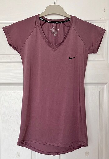 m Beden Nike Spor Tişörtü