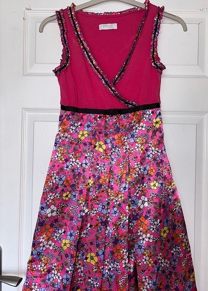 Çiçekli Elbise - Görsel 2