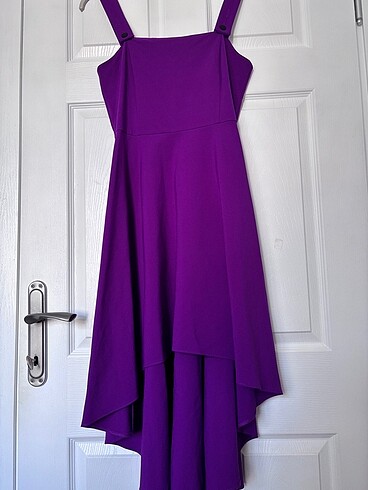 Önü kısa arkası uzun mor elbise - Görsel 9
