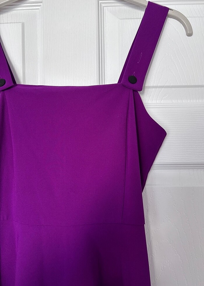 Önü kısa arkası uzun mor elbise - Görsel 3