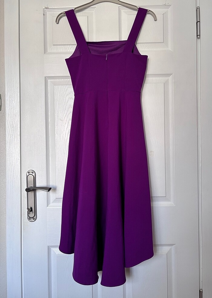 Önü kısa arkası uzun mor elbise - Görsel 5