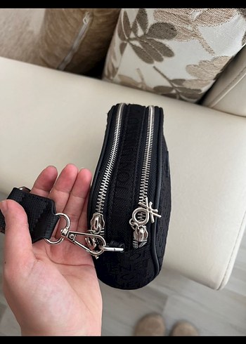  Beden siyah Renk BENETTON KADIN ÇAPRAZ ÇANTA