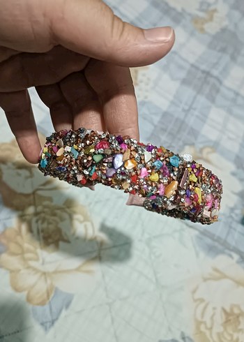 Renkli gerçek tasli Kadın taç