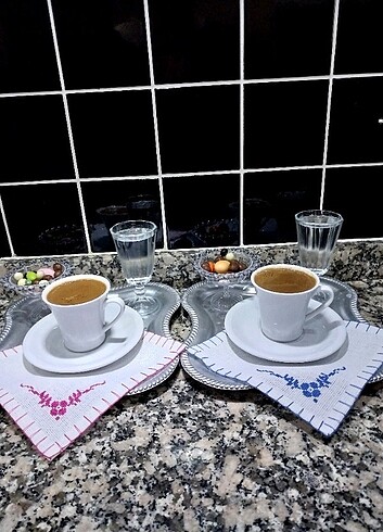 Madame Coco Sunum Kokteyl peçetesi