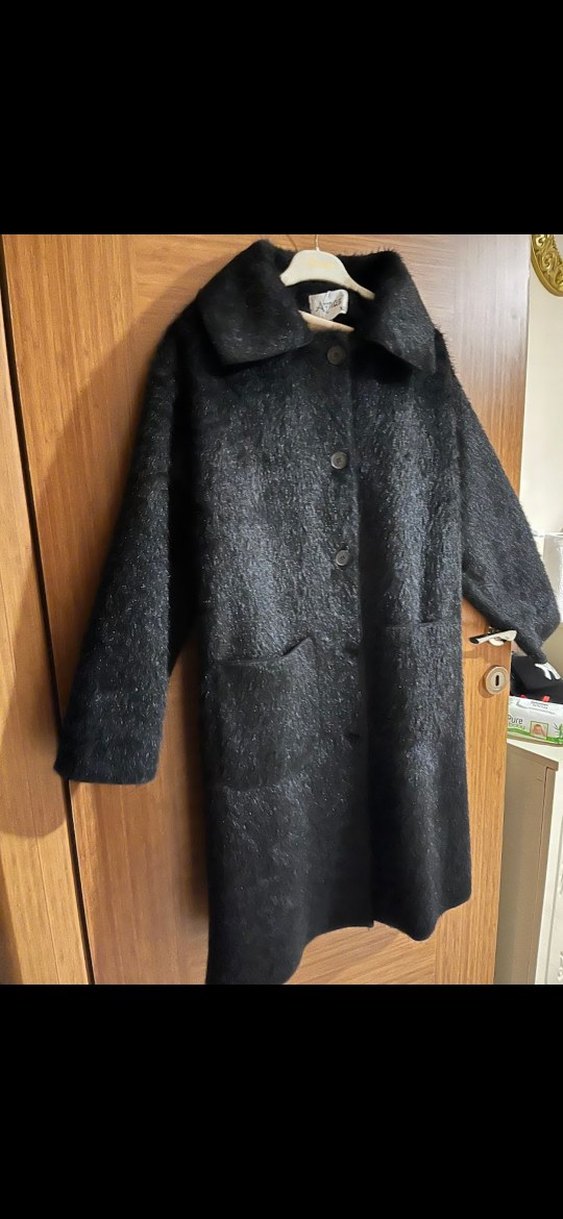 Kürk Detaylı Siyah Uzun Kadın Kaban - Görsel 2