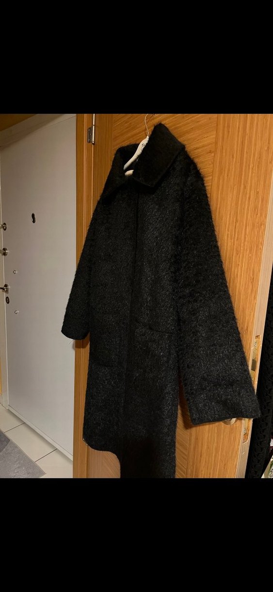 Kürk Detaylı Siyah Uzun Kadın Kaban - Görsel 5