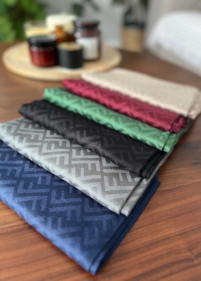 Fendi kaşmir ipek şal - Görsel 2