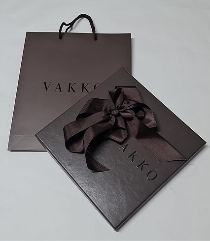 Etiketli sıfır vakko eşarplar - Görsel 18