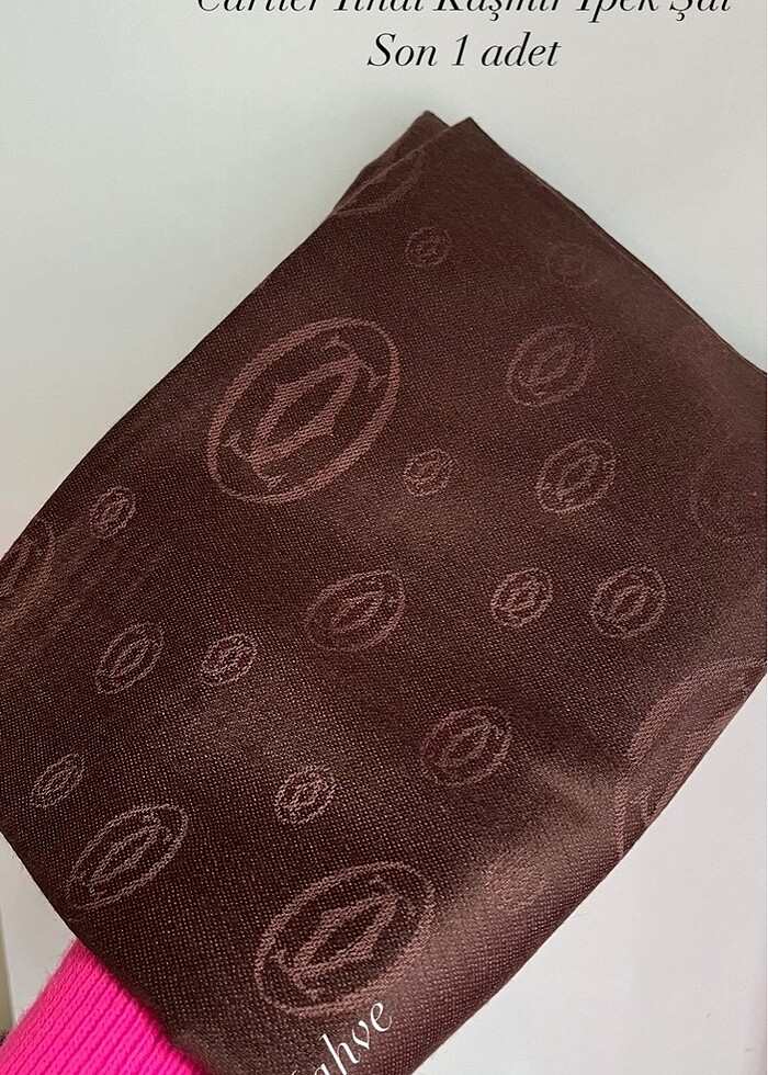 Fendi şal - Görsel 4