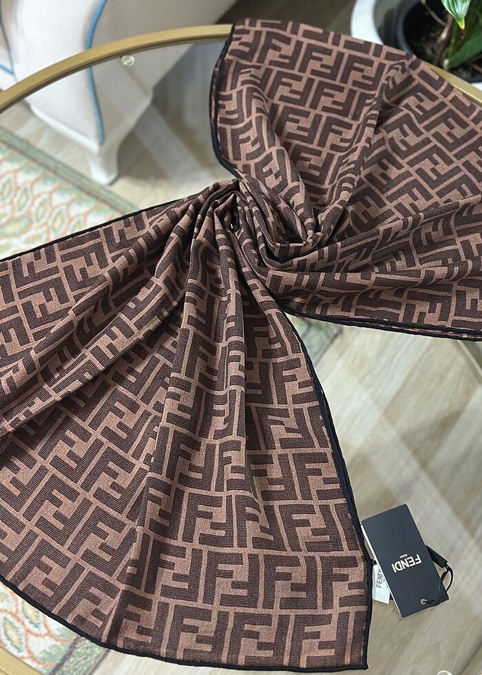 Fendi ithal a kalite yün ipek şal - Görsel 4