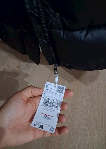 Düğmeli Siyah Kadın Kısa Kışlık Mont - Görsel 3