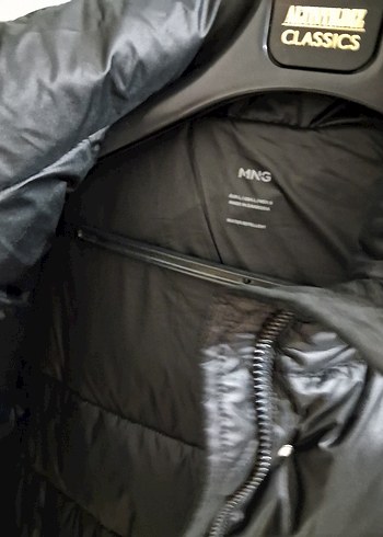 Düğmeli Siyah Kadın Kısa Kışlık Mont - Görsel 4