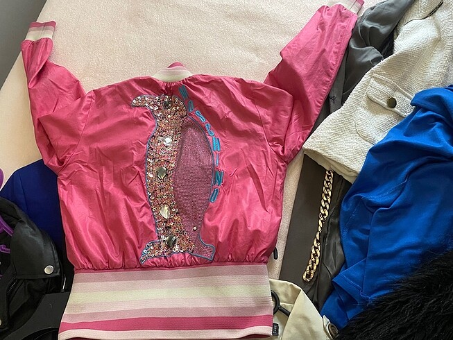 Orijinal Moschino Yağmurluk