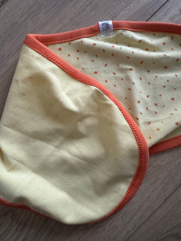 Turuncu Kenarlı Bebek Uyku Aksesuarı - Görsel 3