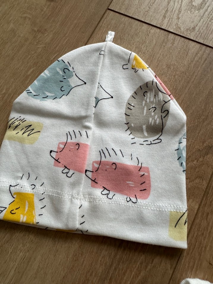 Bebek kız erkek Uzun Kollu Baskılı Tulum ve Şapka - Görsel 3