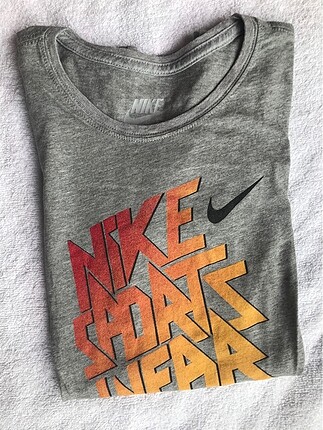Nike tshirt
