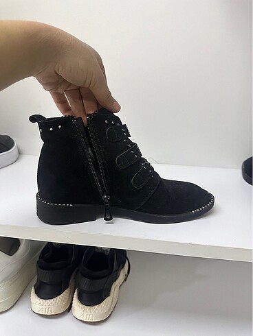 Taşlı bot - Görsel 3