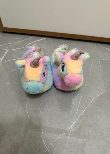 Kız Çocuk Renkli Unicorn Peluş Terlik - Görsel 3