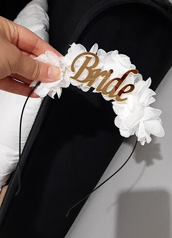 Bride taç