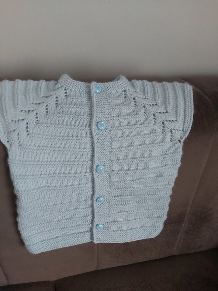 Düğmeli Erkek Çocuk Gri Triko Hırka - Görsel 3