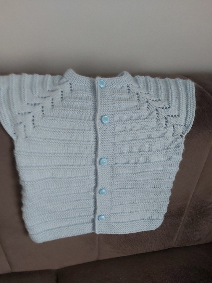 Düğmeli Erkek Çocuk Gri Triko Hırka - Görsel 2