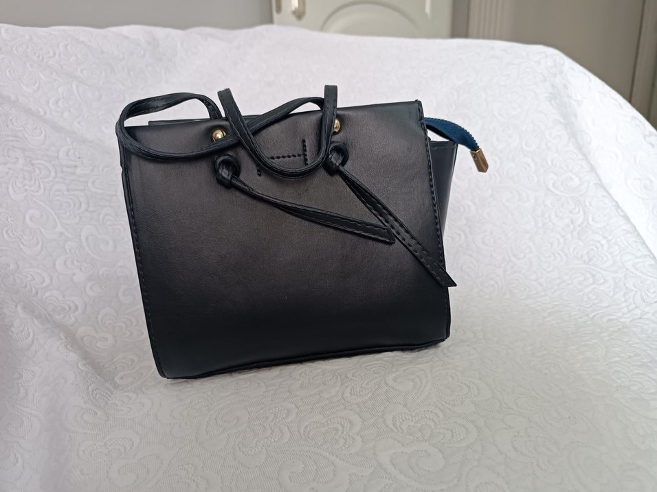 Siyah Deri Minimalist Kadın Çanta - Görsel 2