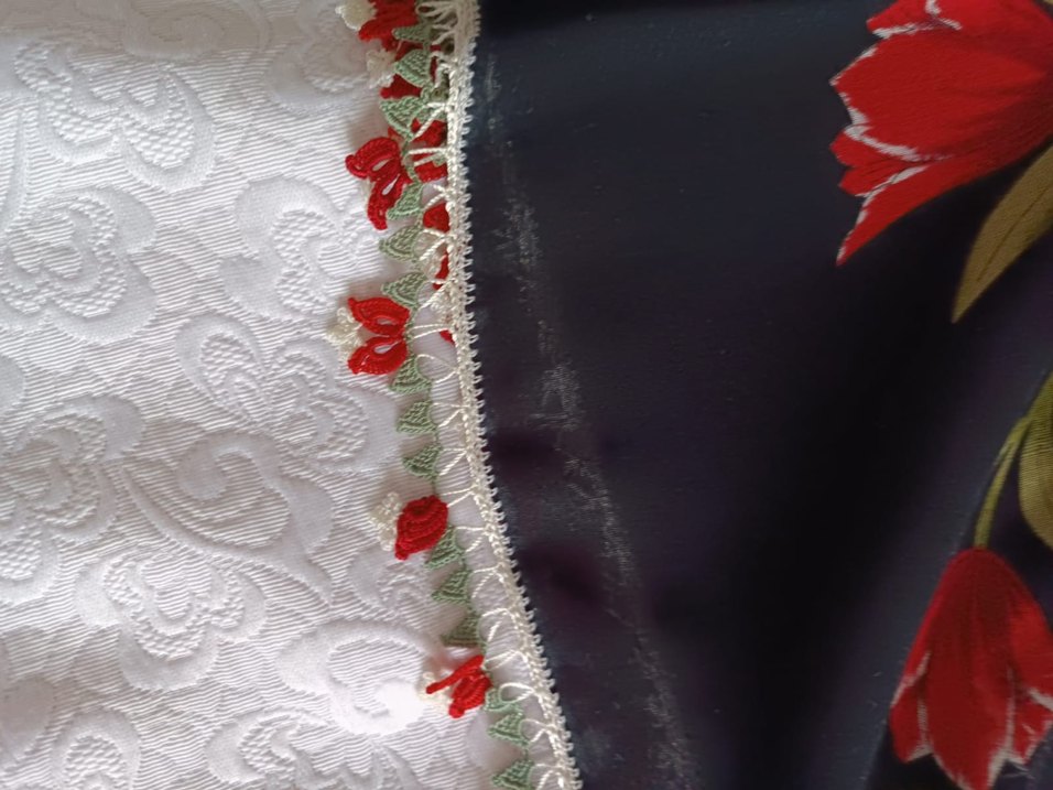 Dantel Detaylı Kırmızı Vintage Kadın Fular - Görsel 2