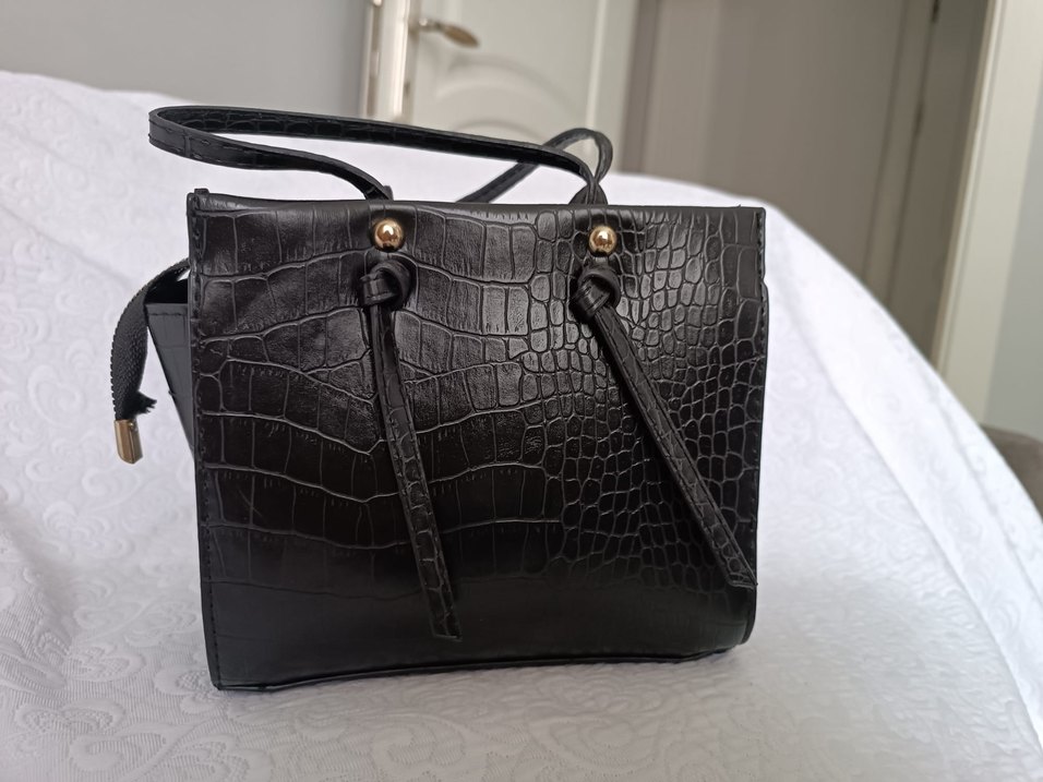 Yılan Desenli Siyah Deri Kadın Çanta - Görsel 3