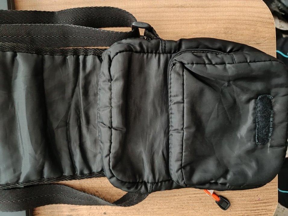 Siyah Fermuarlı Kadın Spor Çapraz Çanta - Görsel 4