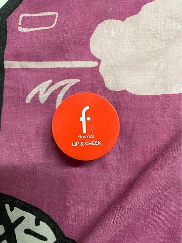 Flormar lip balm ve allık şeftali