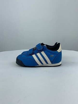 Adidas Spor Ayakkabı %70 İndirimli.