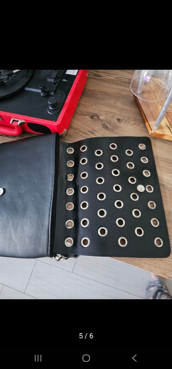 Koton Siyah Puantiyeli Deri Rock Punk Clutch - Görsel 3