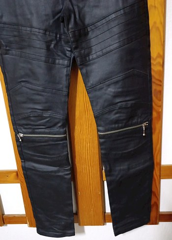 Siyah Fermuarlı Kadın Biker Deri Pantolon - Görsel 2