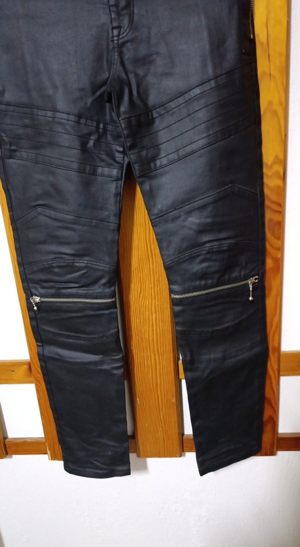 Siyah Fermuarlı Kadın Biker Deri Pantolon - Görsel 2