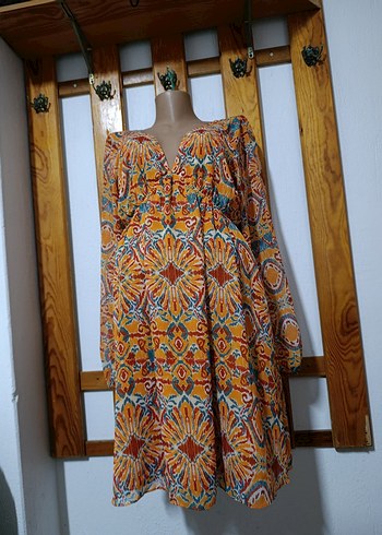 Renkli desenli  V Yaka  Elbise - Görsel 8