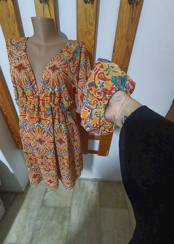 Renkli desenli  V Yaka  Elbise - Görsel 6