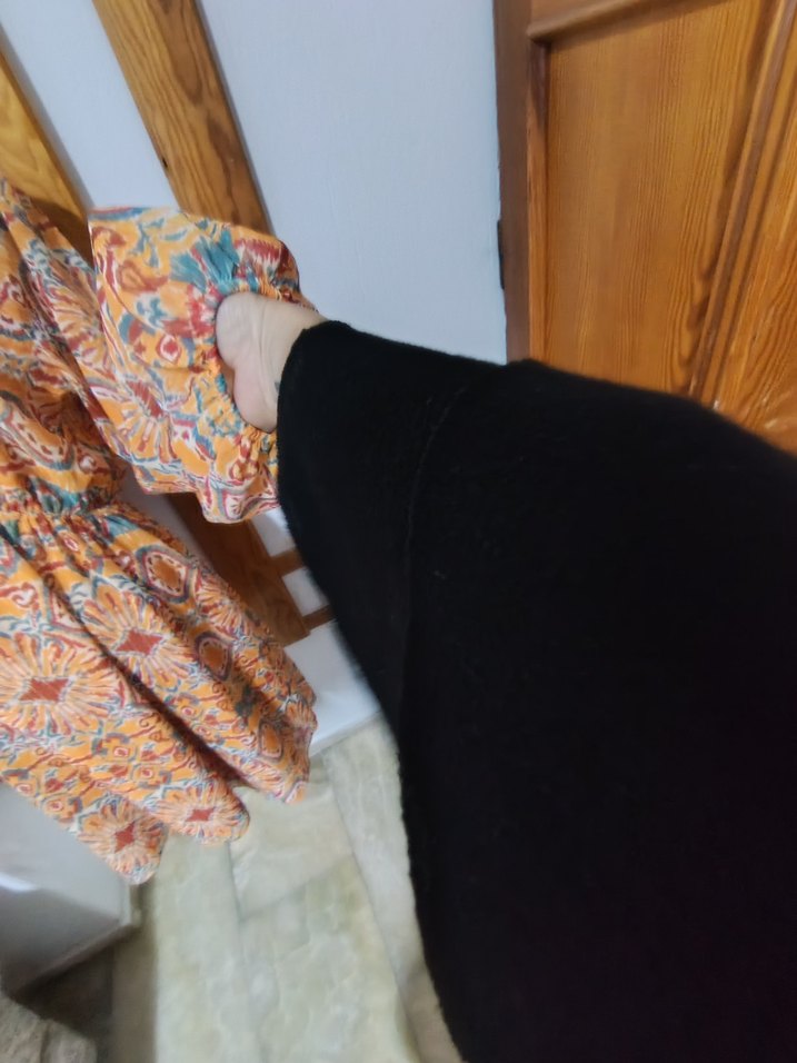 Renkli desenli  V Yaka  Elbise - Görsel 4