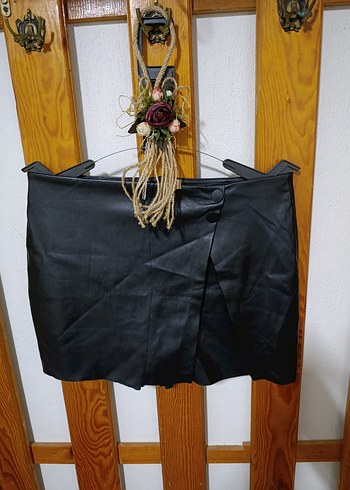 Siyah Deri Şort Etek - Görsel 2