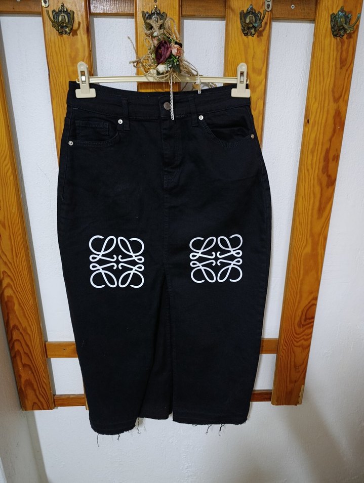 Siyah Uzun Likralı Kot Etek - Görsel 2