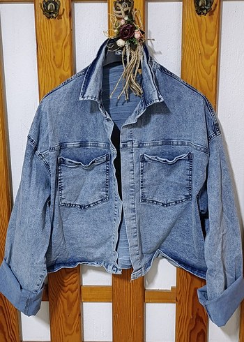 Kadın Gri Batik Desenli Kısa Kot Ceket - Görsel 2