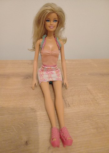 Barbie Bebek
