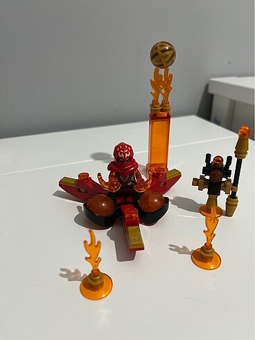 Beden Lego ninjago Kai?nin spinjitsu saltosu